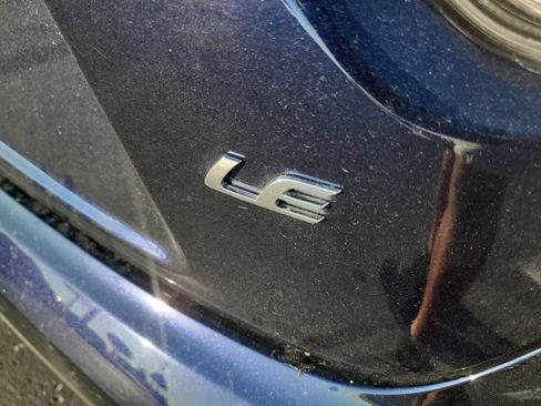Used 2025 Toyota Corolla LE FWD image 10