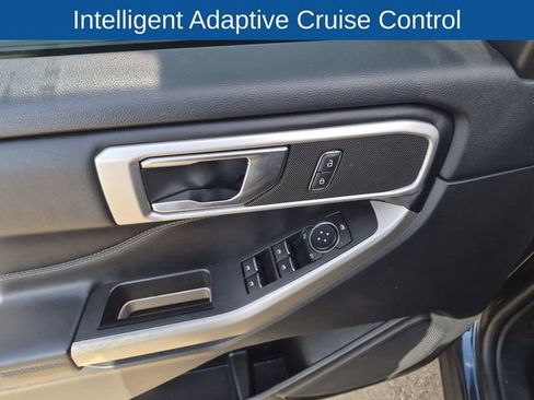 Used 2022 Ford Explorer XLT w/ Class IV Trailer Tow Package image 24