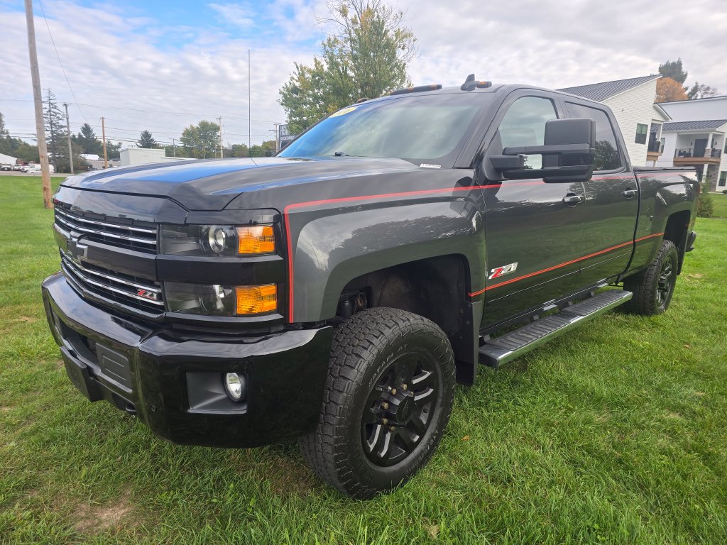 Used 2016 Chevrolet Silverado 2500 LT w/ Midnight Edition AWD/4WD image 3