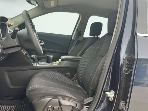 Used 2017 Chevrolet Equinox LS FWD image 9
