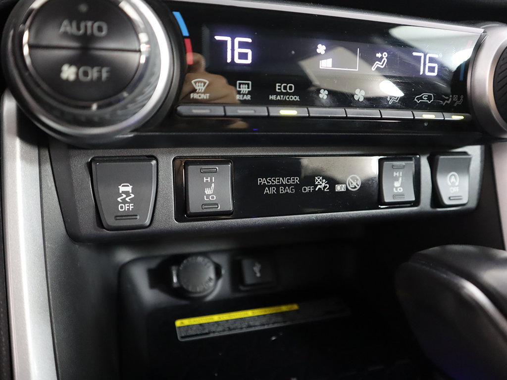 Used 2021 Toyota RAV4 XLE Premium AWD/4WD image 53