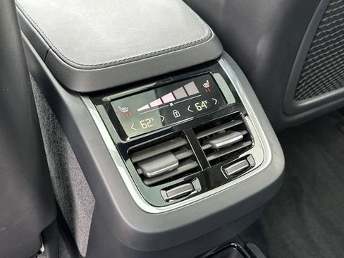 Certified 2023 Volvo XC90 B6 Plus w/ Protection Package Premier AWD/4WD image 15