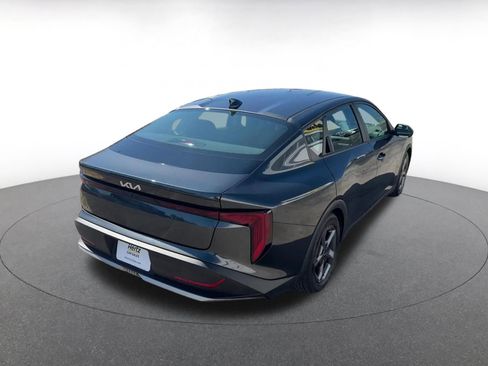 Used 2025 Kia K4 LXS image 14