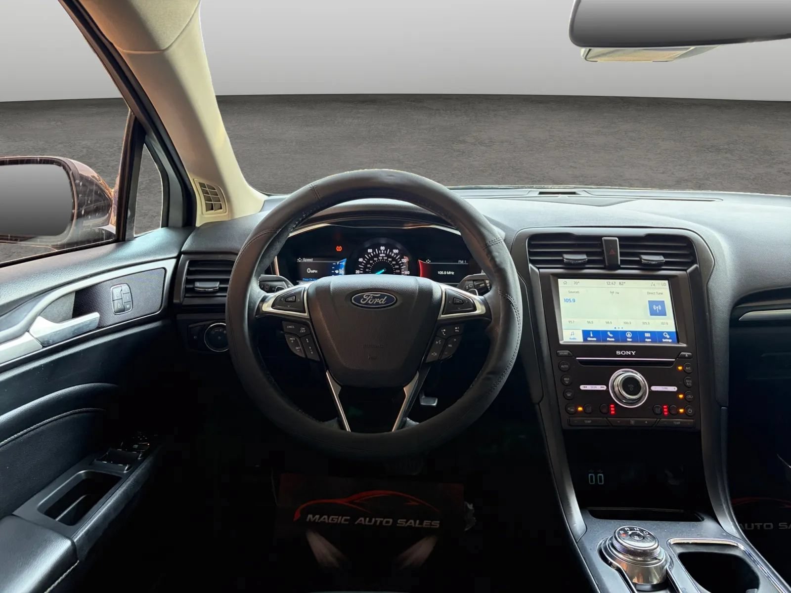 Used 2020 Ford Fusion Titanium AWD/4WD image 28