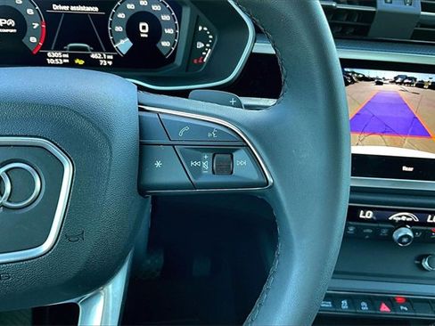 Used 2025 Audi Q3 2.0T Premium w/ Convenience Package image 21