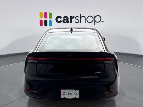 Used 2024 Toyota Prius LE image 4