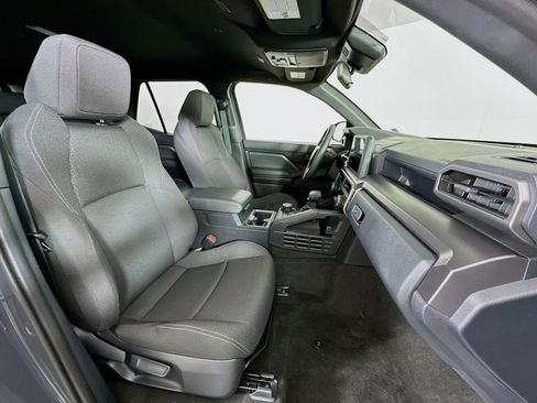 Used 2025 Toyota 4Runner SR5 image 29