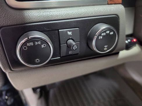 Used 2007 Chevrolet Avalanche LTZ w/ LTZ Preferred Equipment Group AWD/4WD image 22