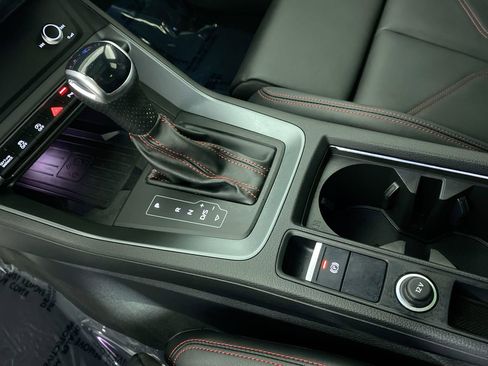 Used 2025 Audi Q3 2.0T Premium Plus w/ Premium Plus Package image 17