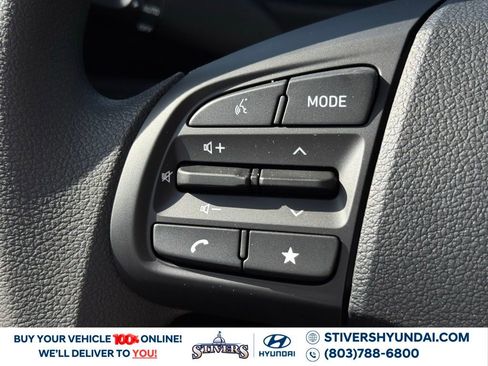 Certified 2025 Hyundai Venue SE image 22