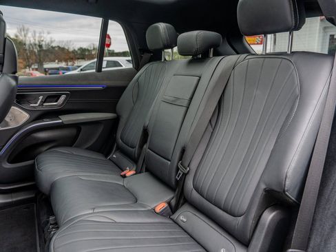 Used 2023 Mercedes-Benz EQS 580 4MATIC SUV image 20