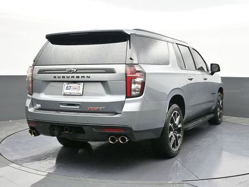 Used 2023 Chevrolet Suburban RST w/ Sport Performance Package image 14