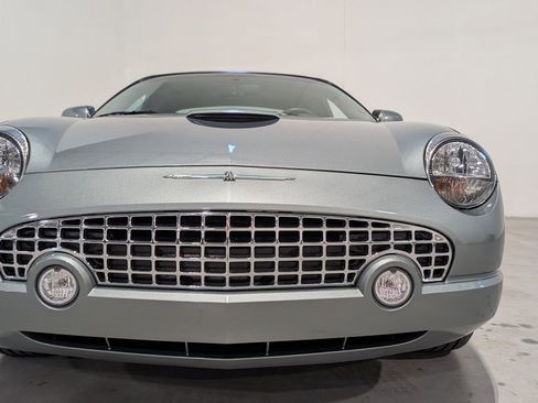 Used 2004 Ford Thunderbird Pacific Coast RWD image 24
