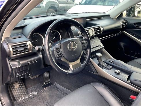 Used 2015 Lexus IS 250 w/ Navigation System Package image 11