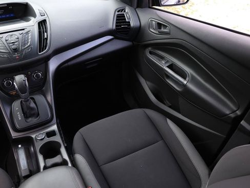 Used 2016 Ford Escape S FWD image 21