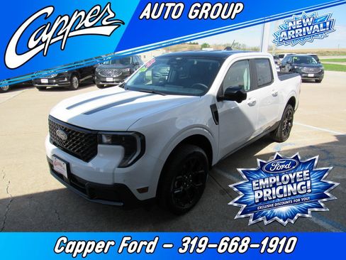 New 2026 Ford Maverick Lariat w/ Black Appearance Package AWD/4WD image 1