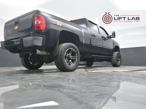 Used 2012 Chevrolet Silverado 2500 LTZ w/ Suspension Package, Off-Road AWD/4WD image 38