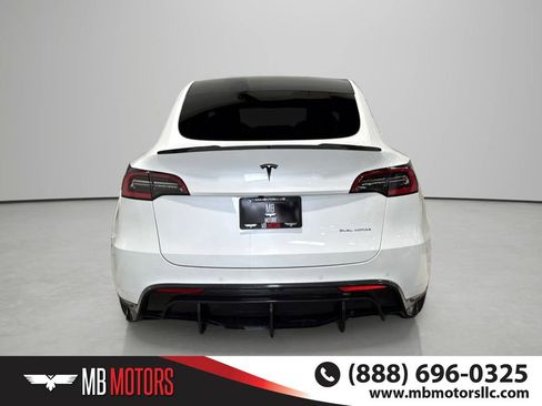 Used 2021 Tesla Model Y Long Range AWD/4WD image 4