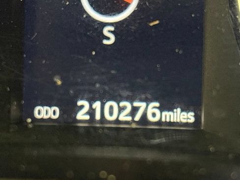 Used 2016 Toyota Highlander XLE FWD image 23