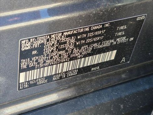 Used 2025 Toyota RAV4 LE FWD image 17