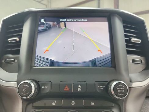 Used 2020 RAM 2500 Big Horn w/ Level 1 Equipment Group AWD/4WD image 27