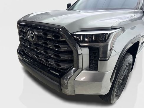 Used 2022 Toyota Tundra Platinum w/ Advanced Package AWD/4WD image 16