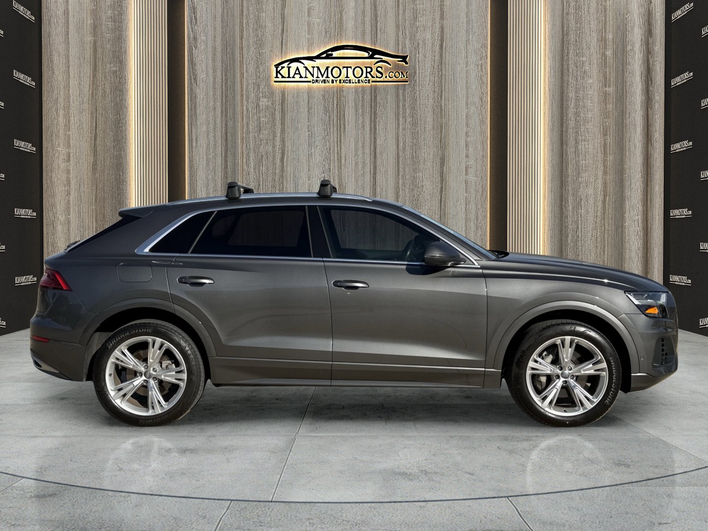 Used 2019 Audi Q8 Premium Plus w/ Premium Plus AWD/4WD image 8