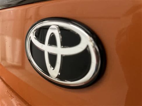 Used 2023 Toyota GR86 10th Anniversary SE image 27