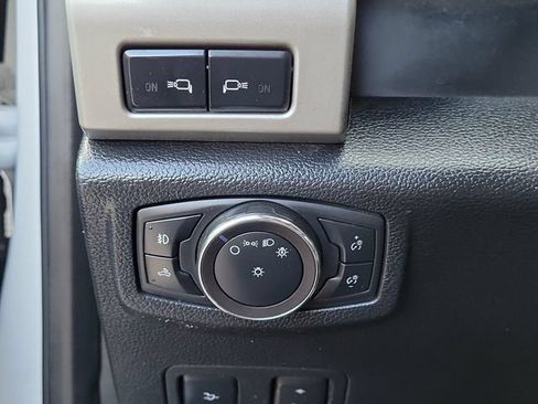 Used 2019 Ford F250 Lariat w/ Lariat Ultimate Package AWD/4WD image 14