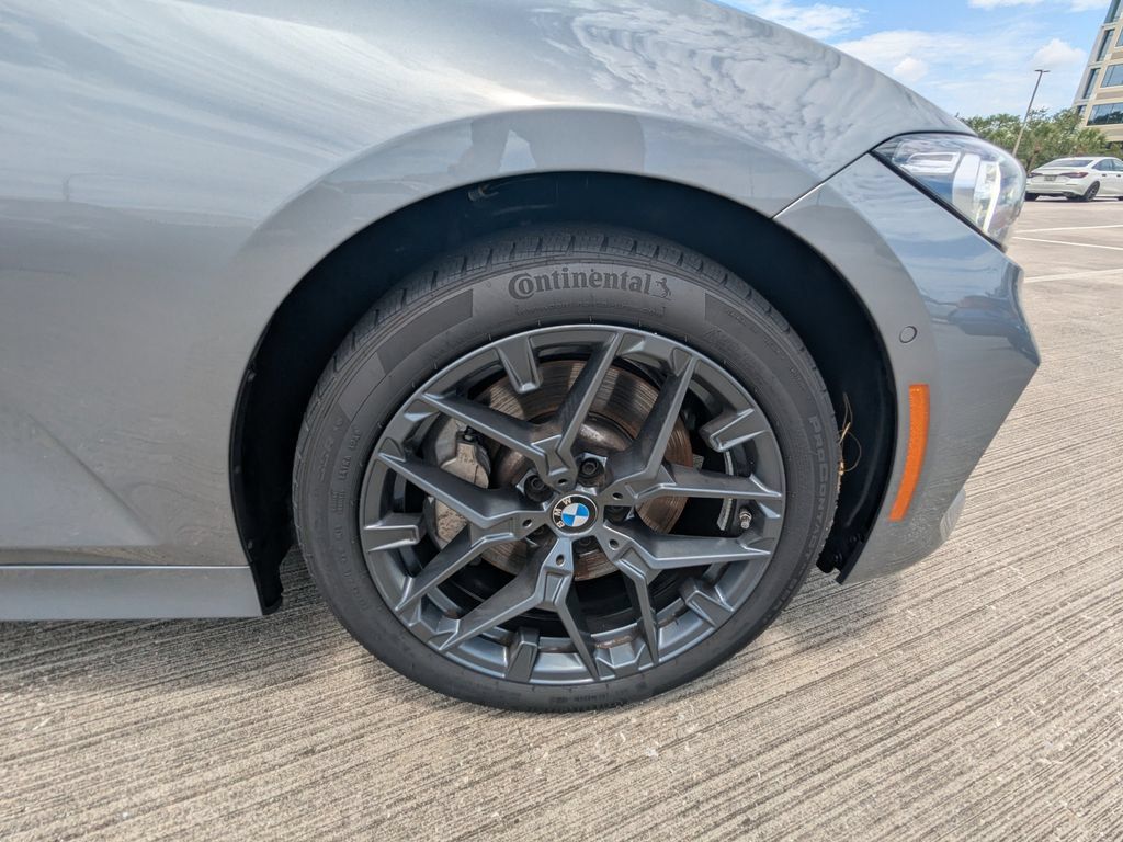 Used 2025 BMW 330i Sedan RWD image 21