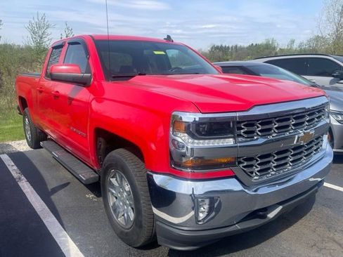 Used 2017 Chevrolet Silverado 1500 LT w/ All Star Edition AWD/4WD image 4