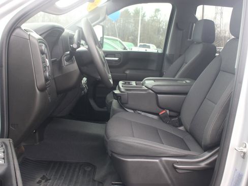 Used 2022 Chevrolet Silverado 2500 Custom w/ Custom Convenience Package image 17