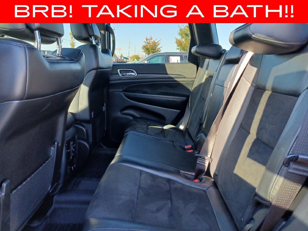 Used 2020 Jeep Grand Cherokee Altitude AWD/4WD image 28