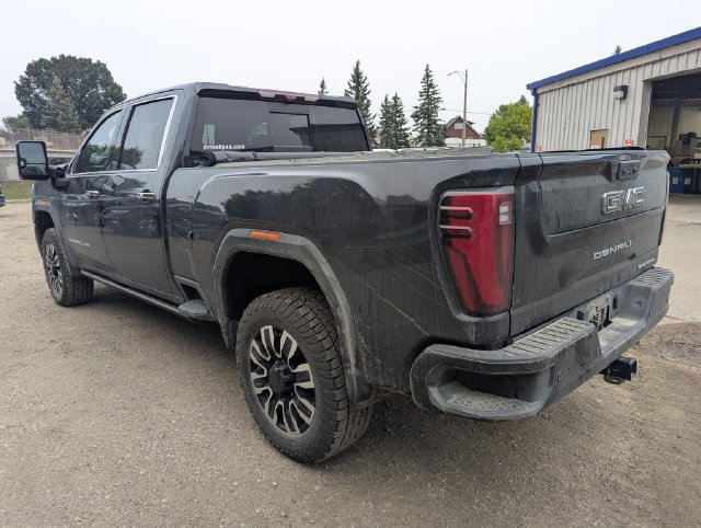 Used 2024 GMC Sierra 2500 Denali Ultimate AWD/4WD image 17
