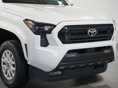 Certified 2025 Toyota Tacoma SR5 RWD image 4
