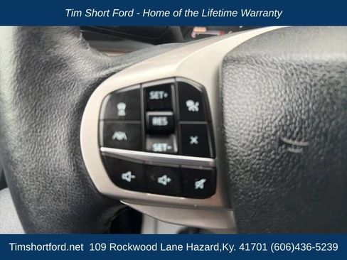 Used 2022 Ford Explorer Limited w/ Limited Technology Package AWD/4WD image 18