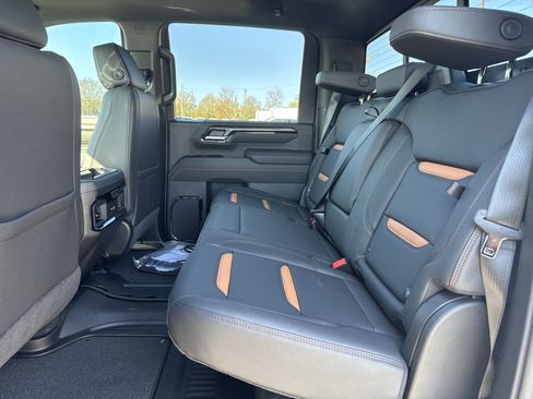 New 2026 GMC Sierra 2500 AT4 w/ AT4 Premium Plus Package image 29