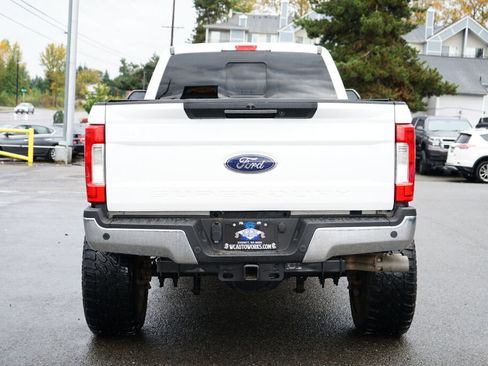 Used 2018 Ford F250 Lariat w/ Lariat Ultimate Package image 5