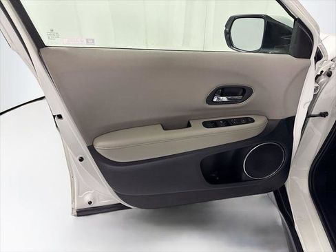 Used 2018 Honda HR-V EX image 24