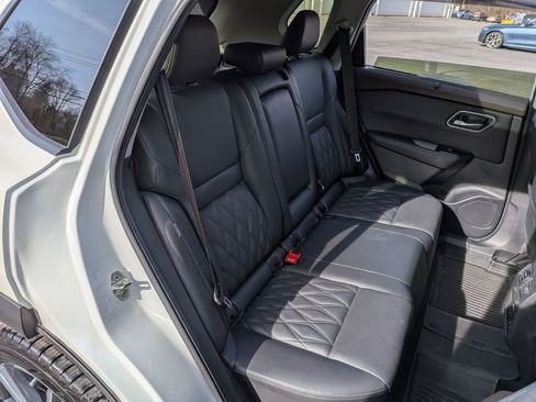 Used 2023 Nissan Rogue Platinum w/ Platinum Premium Package image 23