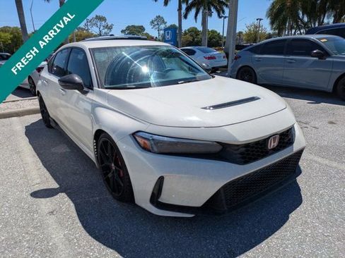 Used 2025 Honda Civic Type R image 1