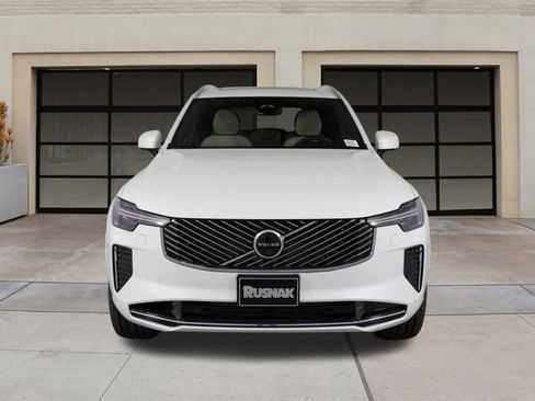 New 2026 Volvo XC90 T8 Plus w/ Protection Package Premier image 2