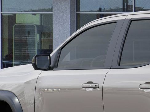 New 2026 Chevrolet Colorado ZR2 w/ Technology Package AWD/4WD image 12
