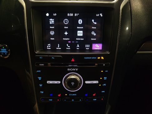 Used 2018 Ford Explorer Limited FWD image 25