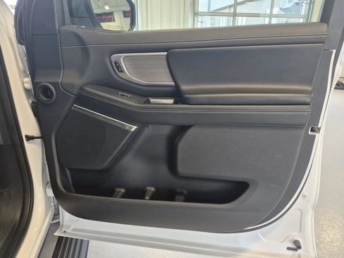 Used 2025 Ford Expedition Max Platinum AWD/4WD image 27