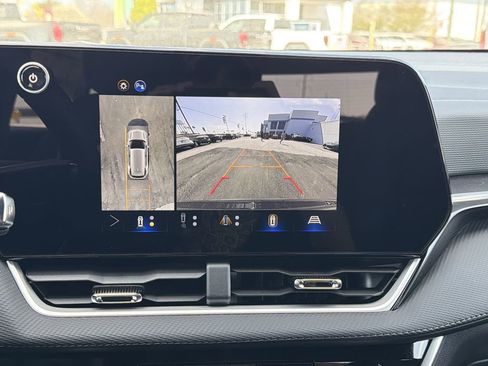 New 2026 Chevrolet Equinox LT w/ Convenience Package II image 5