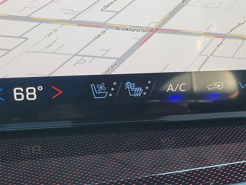 New 2026 Chevrolet Traverse RS image 10