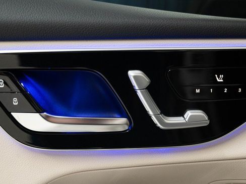 New 2026 Mercedes-Benz GLC 300 image 18