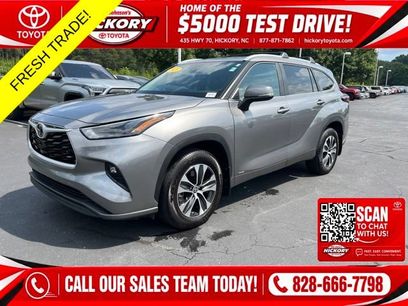 Used 2025 Toyota Highlander XLE
