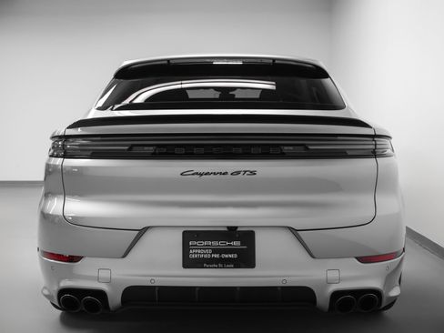 Certified 2025 Porsche Cayenne GTS AWD/4WD image 11